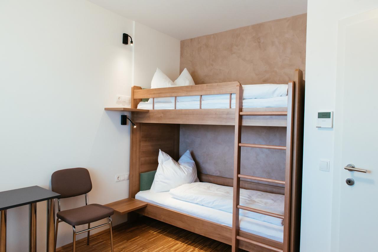Aparthotel Heuberger Rudersdorf Exterior photo